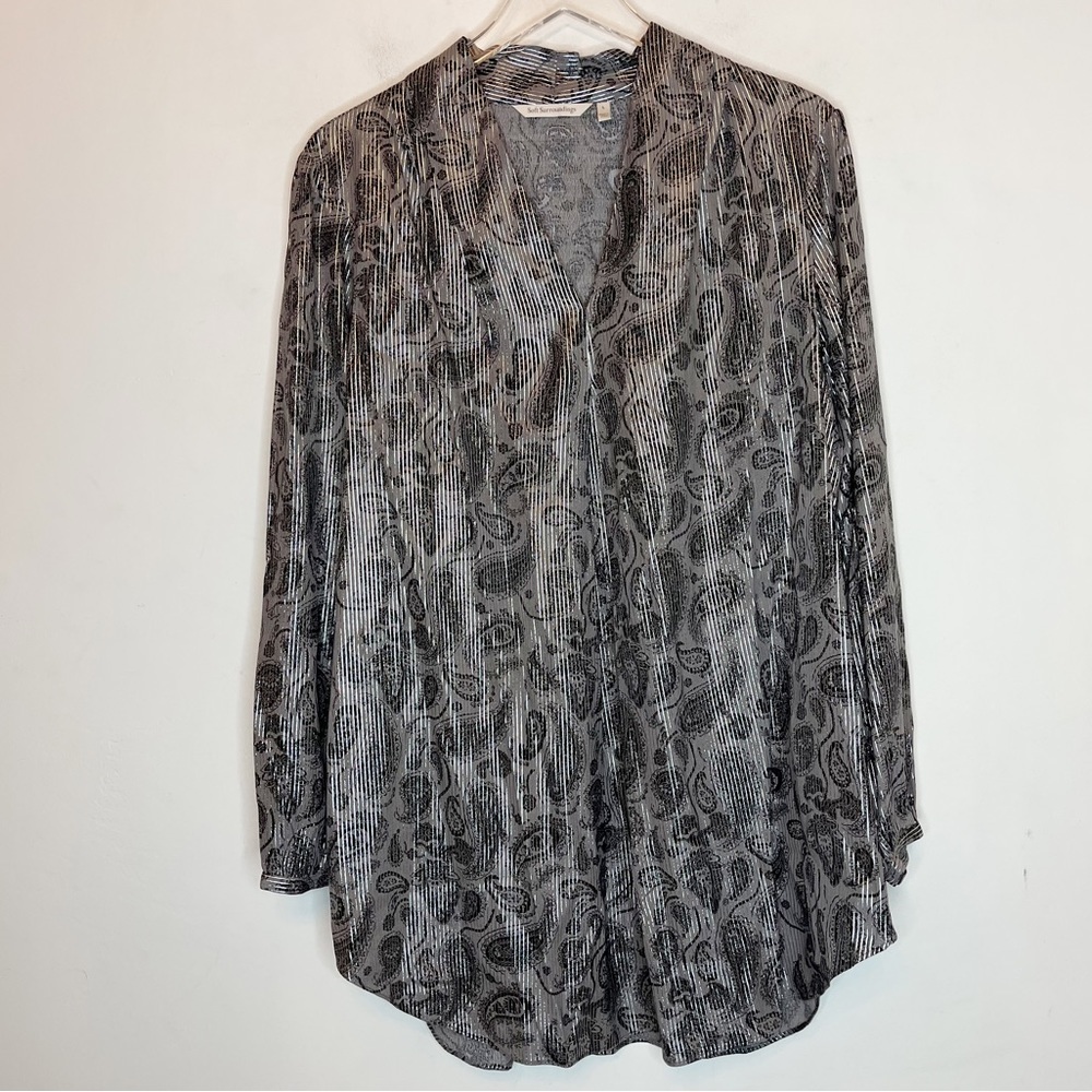 SOFT SURROUNDINGS Black Gray Shimmer Tunic Size Large.